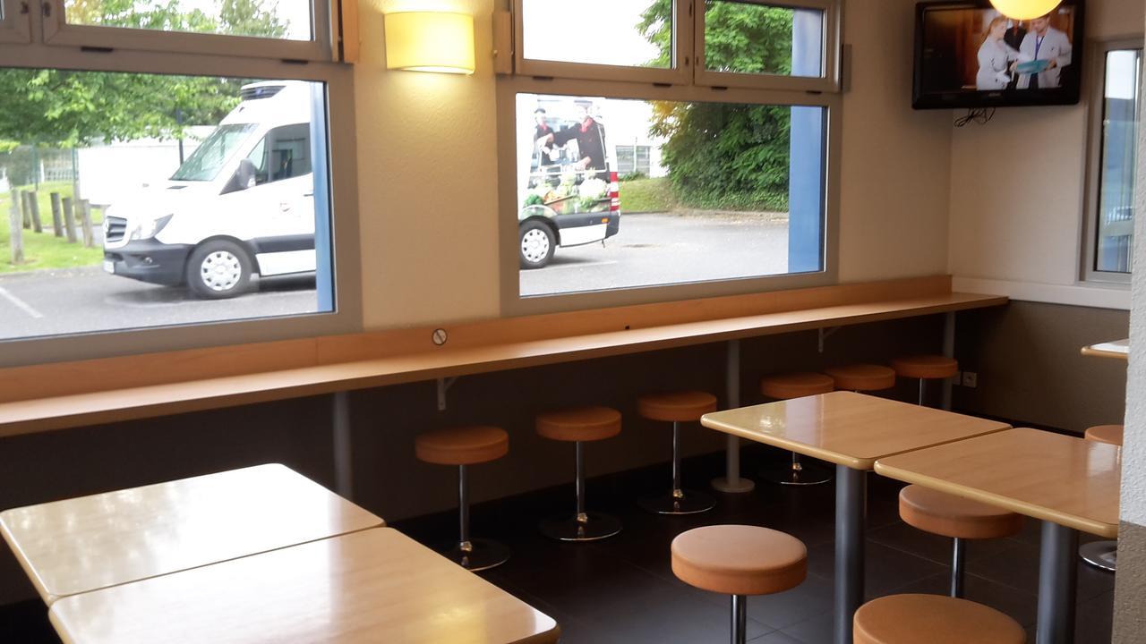 Ibis Budget Orly Rungis Bagian luar foto