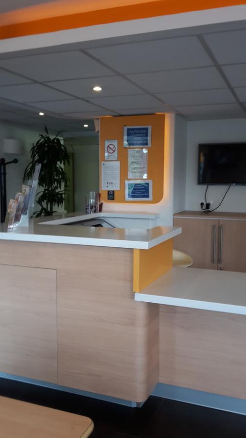 Ibis Budget Orly Rungis Bagian luar foto