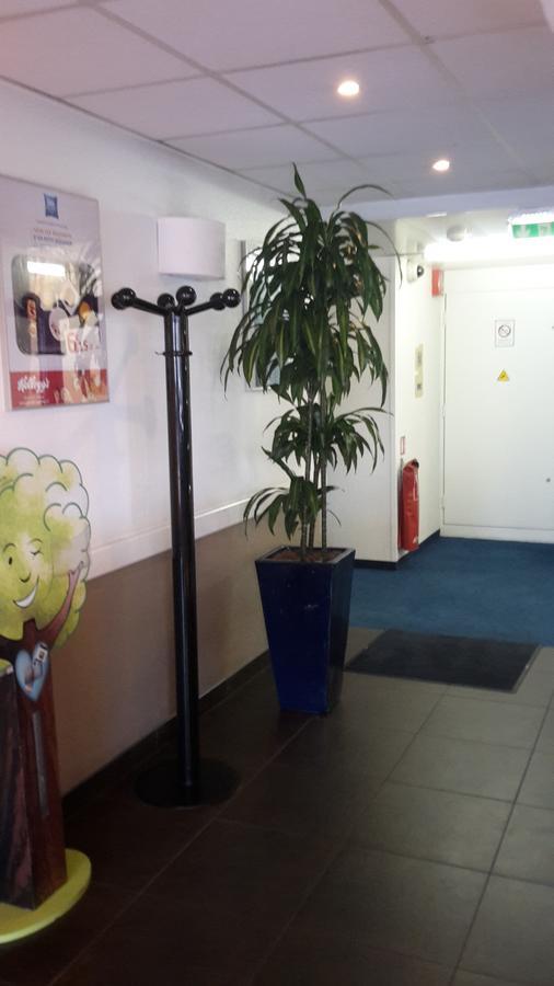 Ibis Budget Orly Rungis Bagian luar foto