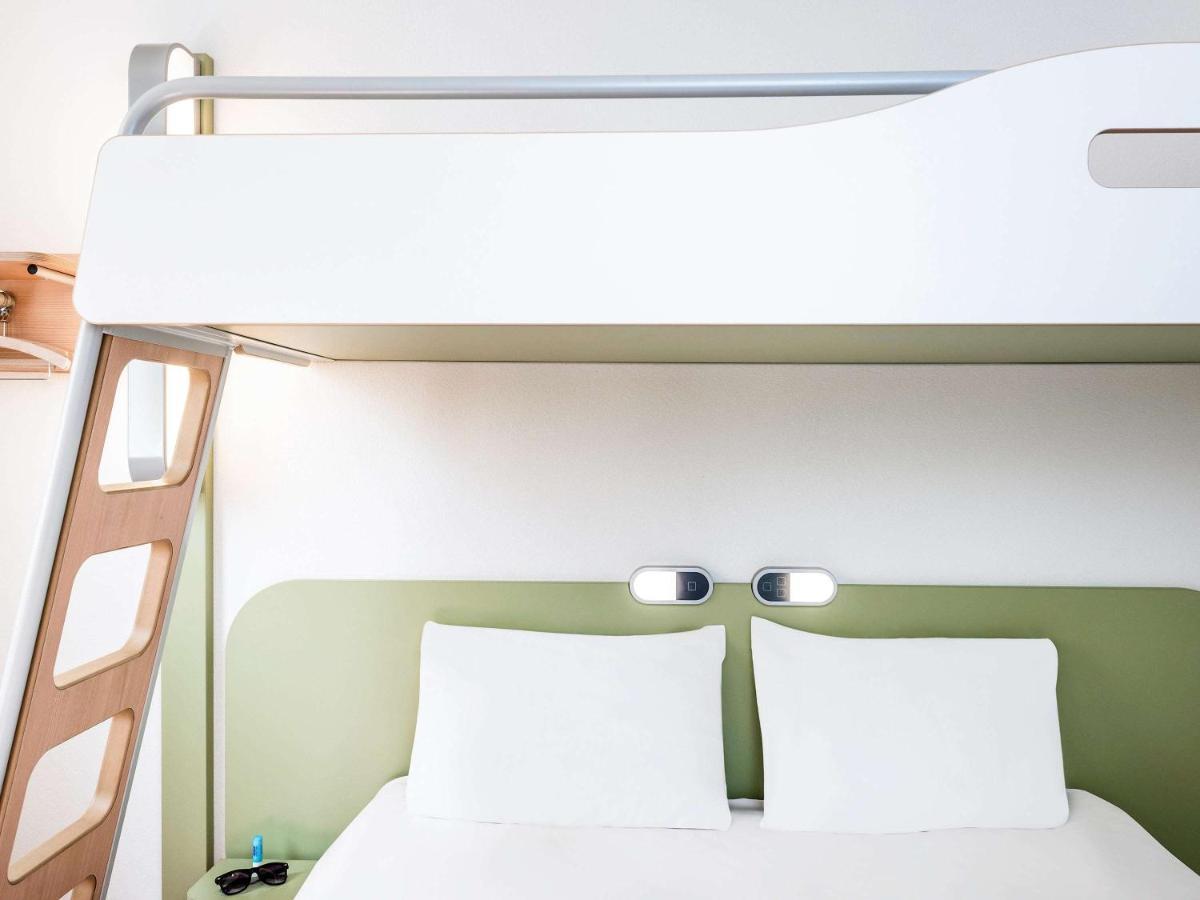 Ibis Budget Orly Rungis Bagian luar foto